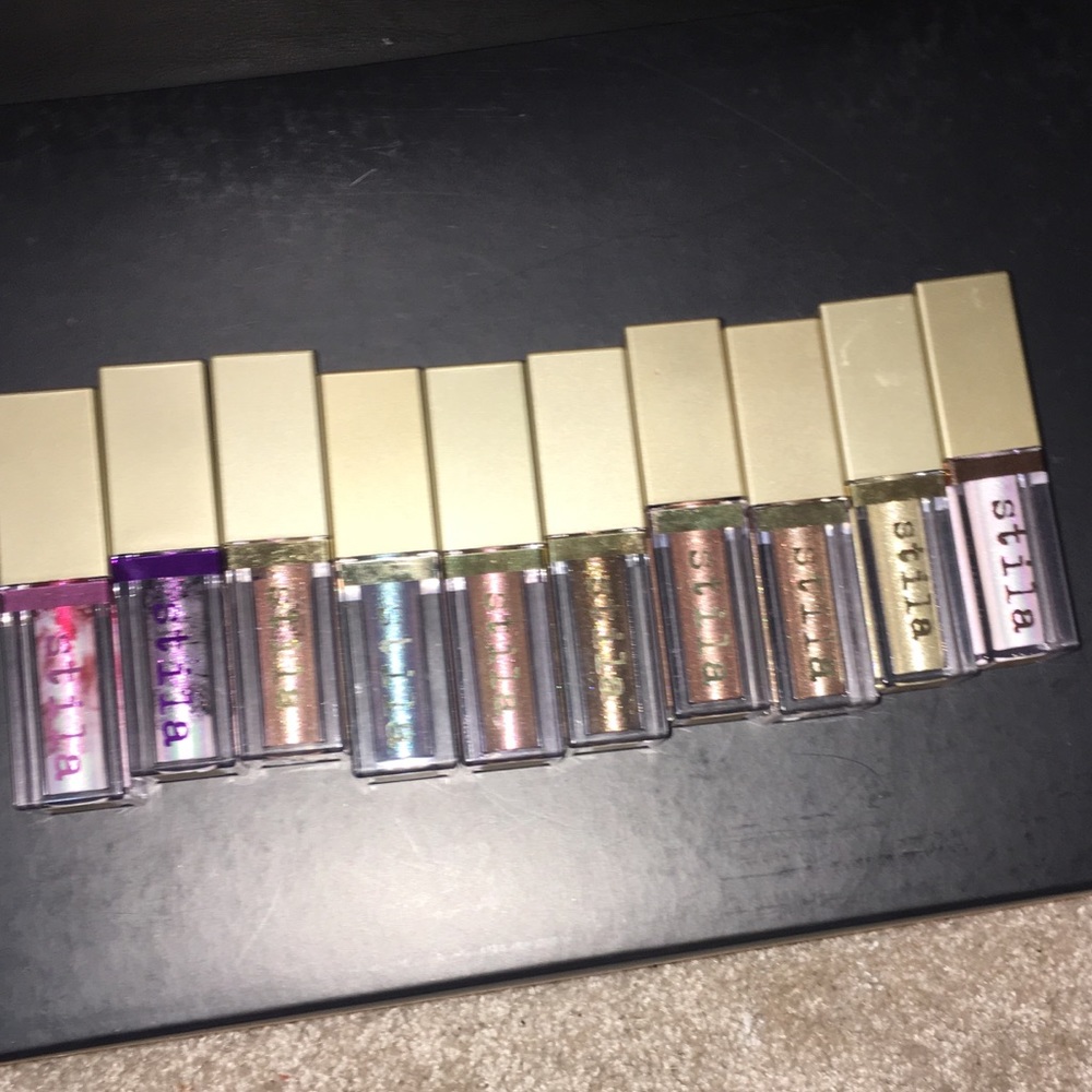 10 Stila glitter and glow liquid eyeshadows